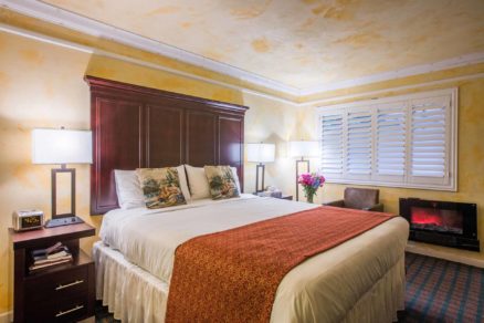 standard king room